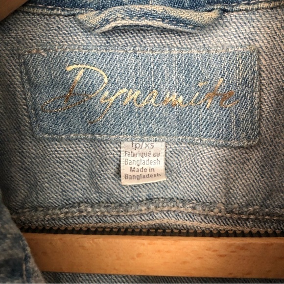 Dynamite Coastal Cowgirl Lightwash Distressed Denim Jean Vest XS - Picture 3 of 7